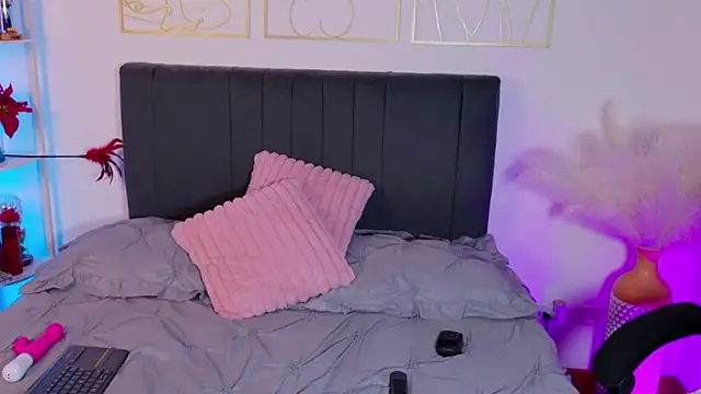 summer holiday online show from December 16, 5:45 am