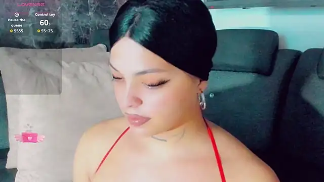 Emmaa Saenz  online show from June 12, 10:08 pm