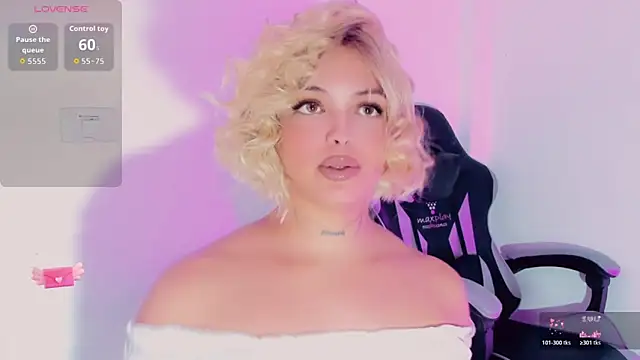 Emmaa Saenz  online show from July 22, 10:23 pm