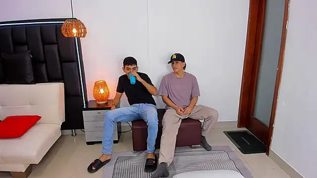 Crazy nigth01 online show from November 23, 1:16 am