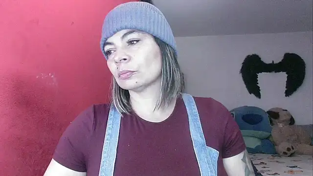 charlotedoll online show from May 3, 4:29 am