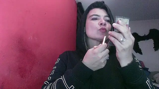 charlotedoll online show from May 8, 1:11 am