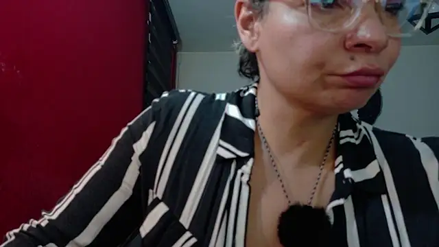 charlotedoll online show from May 16, 2:41 am