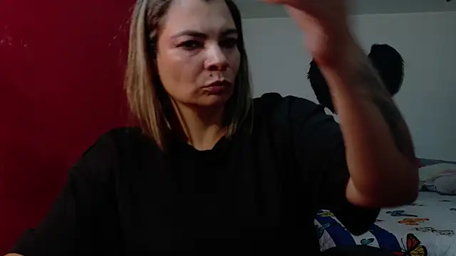 charlotedoll online show from May 24, 1:43 am