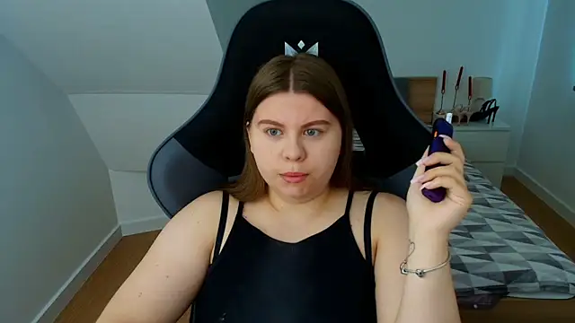 AbbyPleasure online show from June 15, 11:01 am