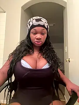 CharismaaBanx online show from January 15, 6:18 am