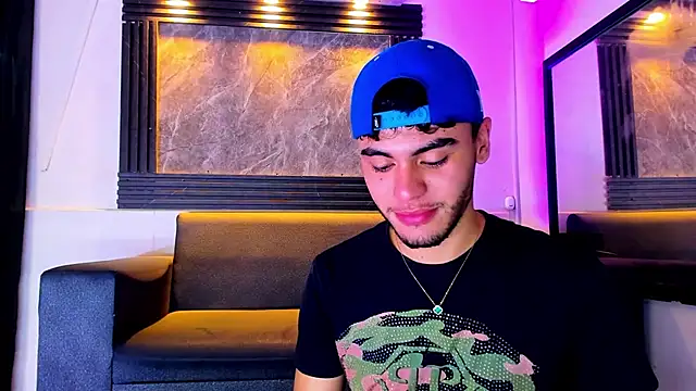 liam genner  online show from October 12, 8:52 pm