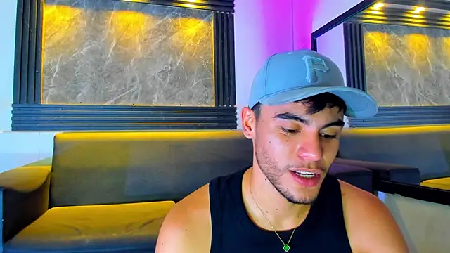 liam genner  online show from November 3, 8:10 pm