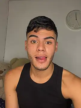 liam genner  online show from February 2, 8:18 pm
