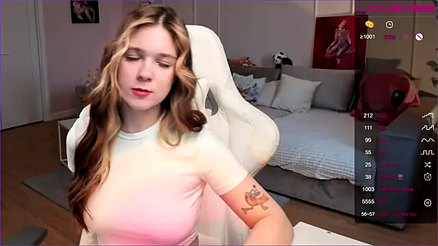 Frau Lina online show from March 18, 3:15 pm