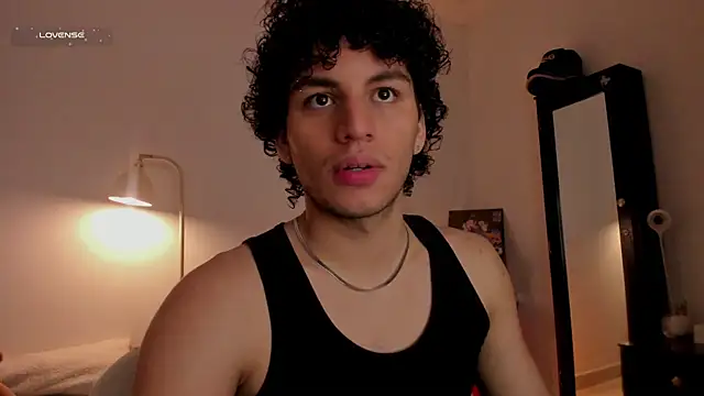 Snapshot of Curlblue chatting on January 10, 1:51 am Curlblue online show from January 10, 1:51 am