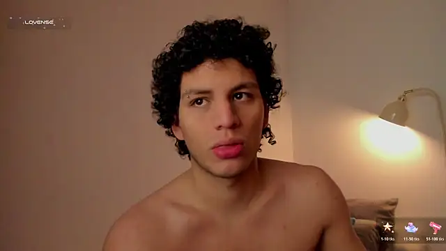 Snapshot of Curlblue chatting on January 17, 9:25 am Curlblue online show from January 17, 9:25 am