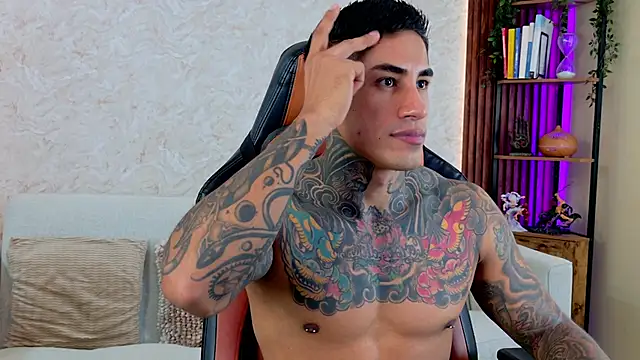 AdanReilly online show from March 7, 4:26 pm