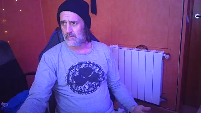 Snapshot of Lia_Y_PatrickX chatting on March 13, 3:50 pm Lia Y PatrickX online show from March 13, 3:50 pm
