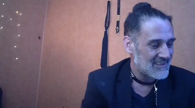 Snapshot of Lia_Y_PatrickX chatting on March 15, 12:36 am Lia Y PatrickX online show from March 15, 12:36 am