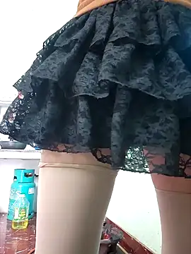 zizi public online show from February 10, 4:08 am