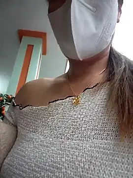 zizi public online show from February 16, 2:53 am