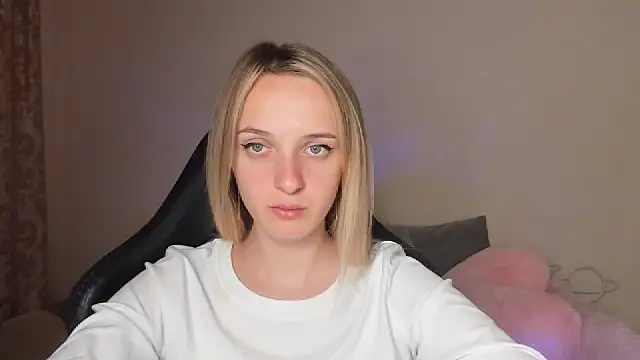 Snapshot of RouseReed chatting on September 24, 12:08 pm RouseReed online show from September 24, 12:08 pm