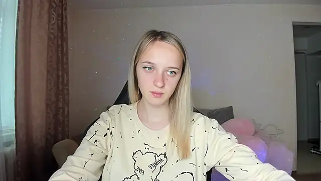 Snapshot of RouseReed chatting on September 27, 6:29 am RouseReed online show from September 27, 6:29 am