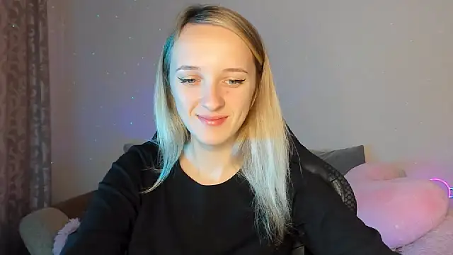 Snapshot of RouseReed chatting on September 29, 6:29 am RouseReed online show from September 29, 6:29 am