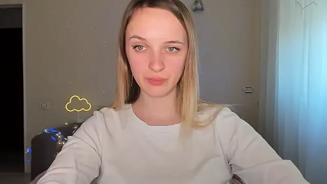 Snapshot of RouseReed chatting on March 9, 12:42 pm RouseReed online show from March 9, 12:42 pm