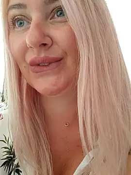 LadyLolyPop  online show from July 1, 1:07 am