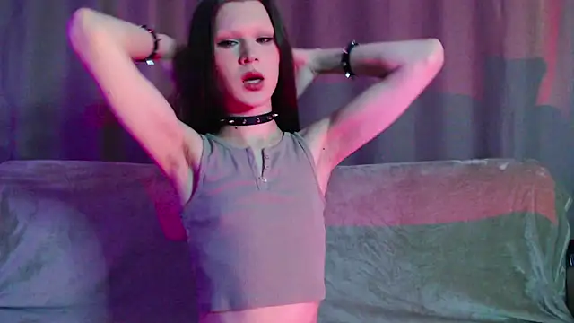 Snapshot of Sexpired_Princess chatting on January 22, 2:37 am Sexpired Princess online show from January 22, 2:37 am