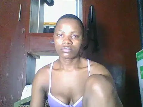 Snapshot of AfricanPrincess24 chatting on March 24, 12:15 am AfricanPrincess24 online show from March 24, 12:15 am