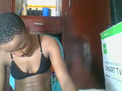 Snapshot of AfricanPrincess24 chatting on April 14, 8:42 am AfricanPrincess24 online show from April 14, 8:42 am