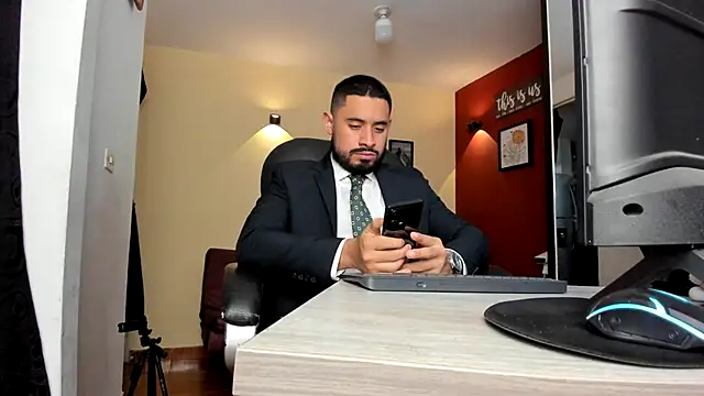 thesexlawyer1 online show from May 17, 3:37 am