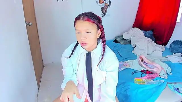 Emily Coper18 online show from October 3, 1:19 pm