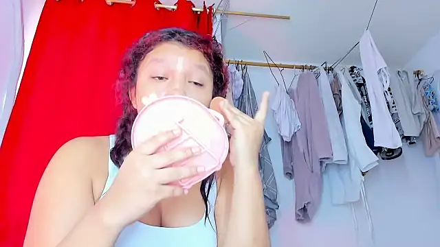 Emily Coper18 online show from November 24, 1:22 pm