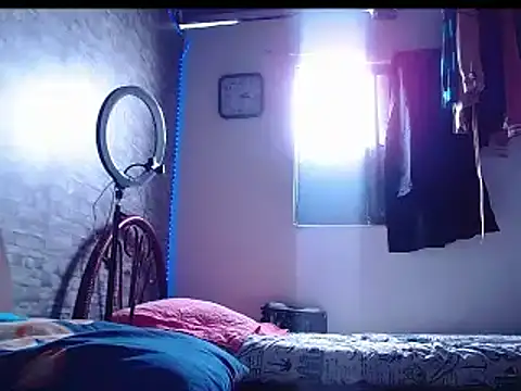 bulguehot online show from February 9, 7:19 pm