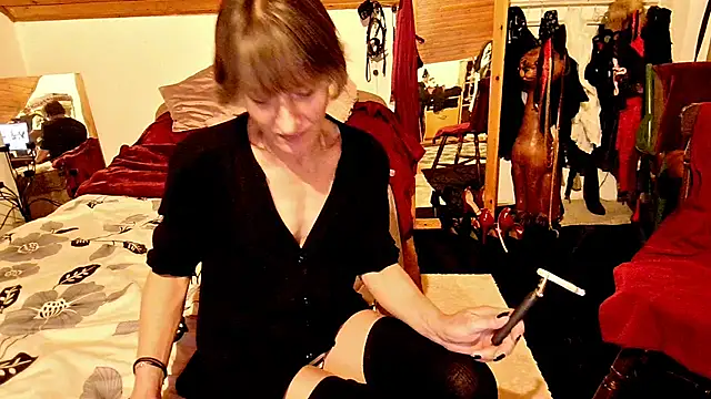 Hot Colettte online show from March 17, 8:45 pm