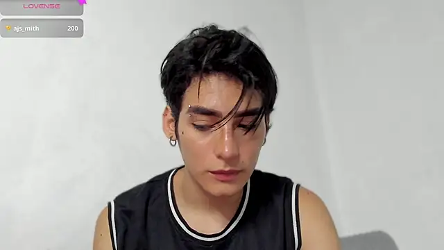 sebas rose online show from December 15, 3:13 am