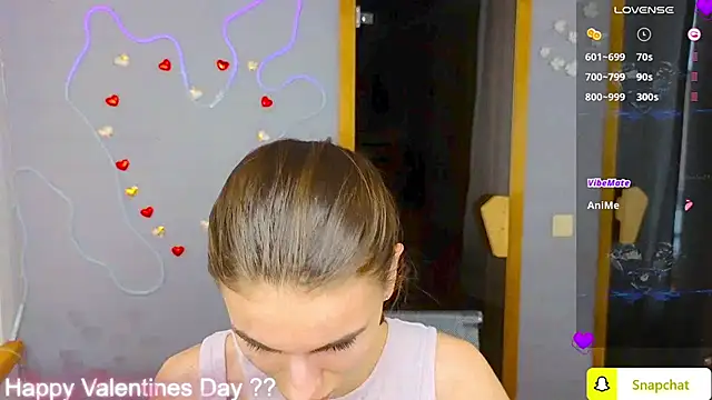 EmmyGreans online show from February 16, 6:32 am