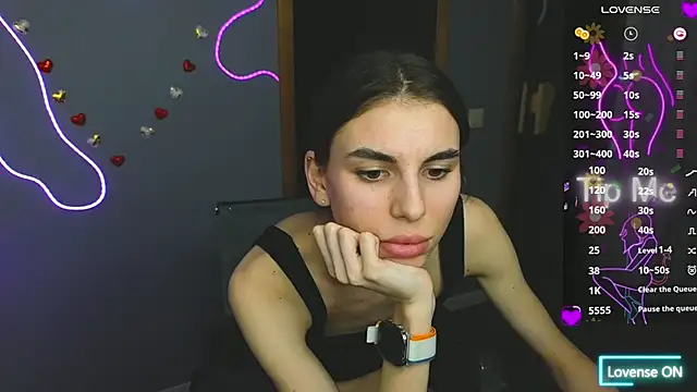 EmmyGreans online show from March 6, 3:45 pm