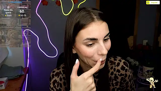 EmmyGreans online show from November 25, 12:38 pm