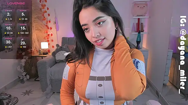  dayana miler online show from December 10, 12:39 am