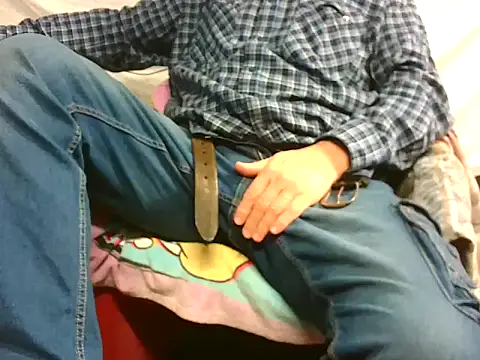 Giulio35 Pika online show from December 23, 5:38 am