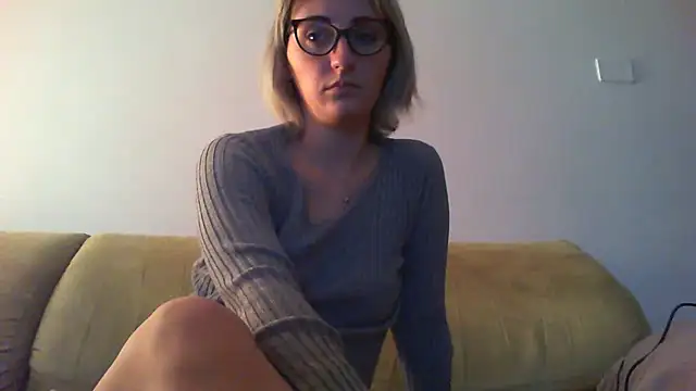 sexy blondie92 online show from January 13, 10:24 pm