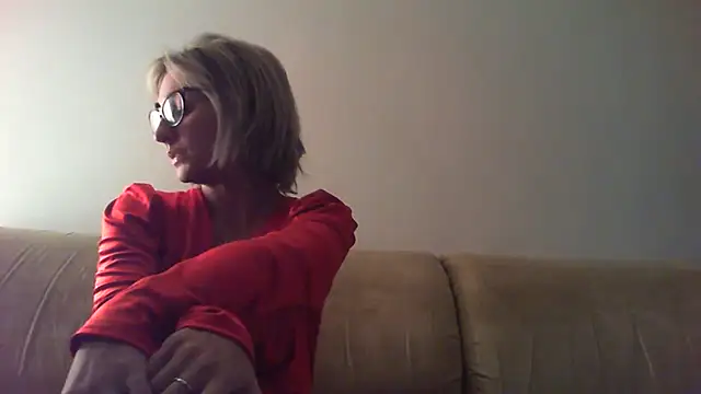 sexy blondie92 online show from January 16, 10:44 pm