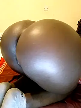 Snapshot of Misskhalifa_ chatting on March 13, 5:22 am Misskhalifa online show from March 13, 5:22 am