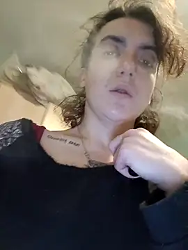 Snapshot of LadyMinnie chatting on October 13, 5:35 pm LadyMinnie online show from October 13, 5:35 pm