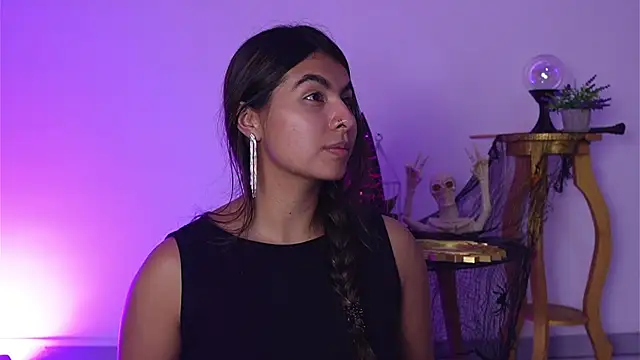 ShelleyMorell online show from October 24, 2:35 pm