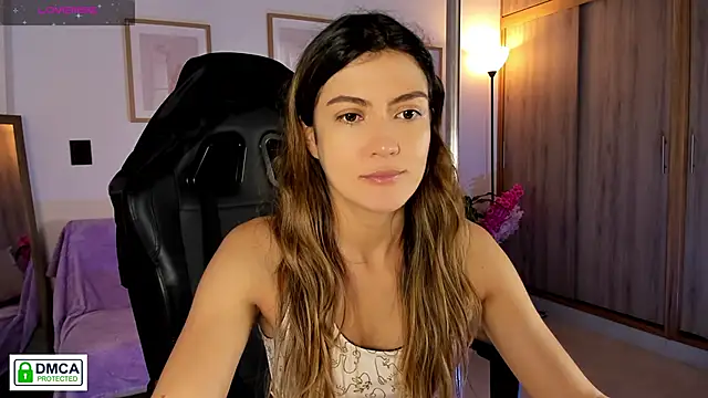 Snapshot of Lilabril chatting on May 4, 2:46 pm Lilabril online show from May 4, 2:46 pm