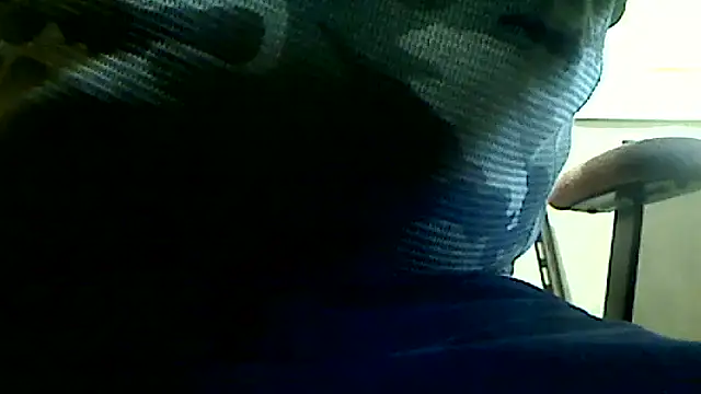 Snapshot of markluvskitty chatting on September 24, 12:52 pm markluvskitty online show from September 24, 12:52 pm