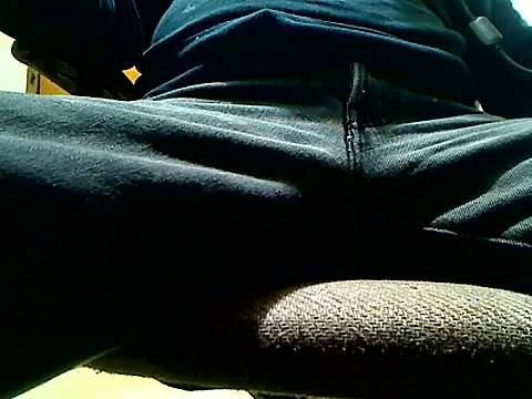 Snapshot of markluvskitty chatting on October 30, 12:39 pm markluvskitty online show from October 30, 12:39 pm