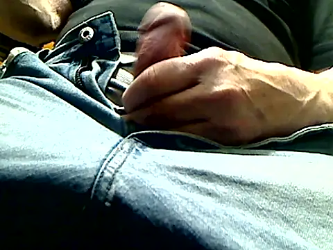 Snapshot of markluvskitty chatting on December 2, 3:18 pm markluvskitty online show from December 2, 3:18 pm