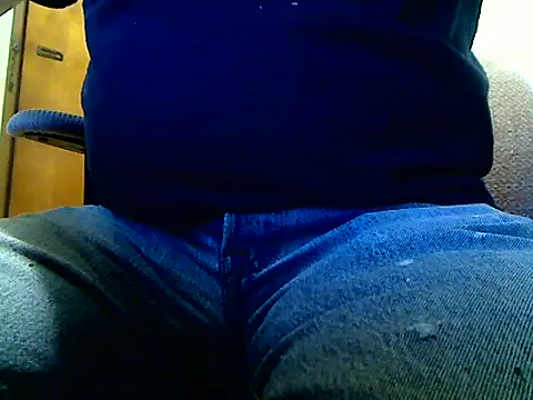 Snapshot of markluvskitty chatting on December 15, 1:04 pm markluvskitty online show from December 15, 1:04 pm